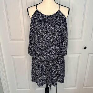 GAP Women’s Navy Floral Halter Romper with pockets‎ size XL